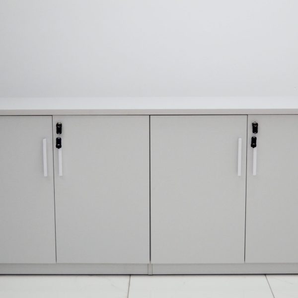 CREDENZA EJECUTIVA DE 4 PUERTAS MODELO NONSU