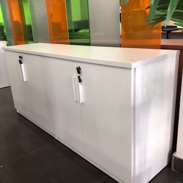 CREDENZA EJECUTIVA DE 4 PUERTAS MODELO NONSU